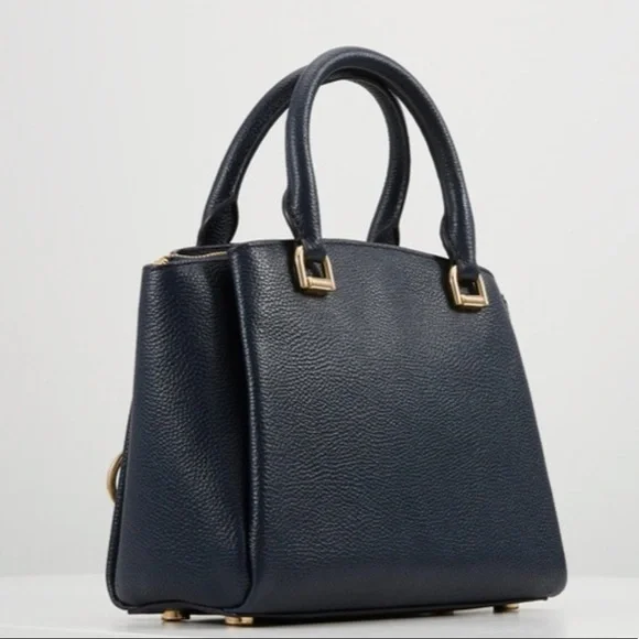 Micheal Kors Maxine Messenger Satchel/Crossbody NWT!!! - Picture 4 of 8